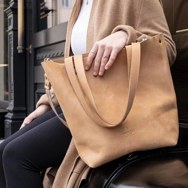 leather tote bag